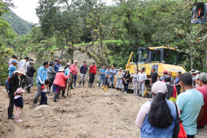 Prefectura trabaja en la apertura de la vía Pugsiloma, Guarumal y Asache