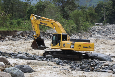 Prefectura ejecuta trabajos emergentes en Guasaganda y Pucayacu   