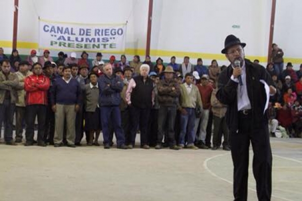 Gobierno provincial yanapak wasimanta proyectos kunawan yanapankami Alumis y Jiménez Cevallos ayllu llaktakunapi infraestructura llankaykunata allichishpa katichun