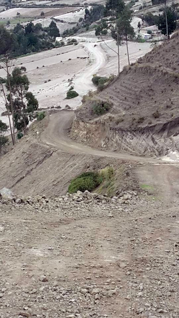 Apertura de vía intercomunal conecta Guangaje – Zumbahua y Chugchilán con aporte de la Prefectura de Cotopaxi.